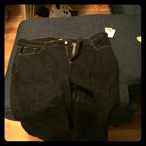 Old Navy, 20, dark jeans, rockstar built-in sculpt